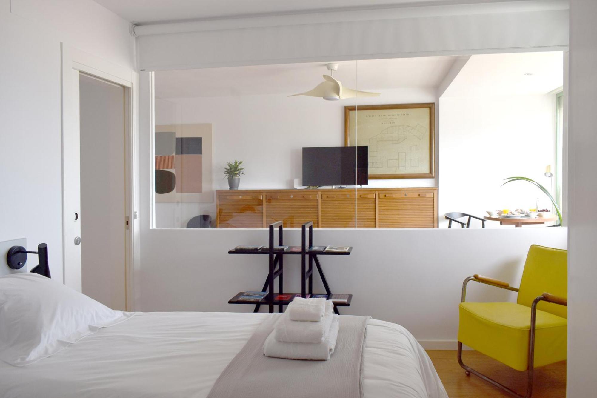 Stylish Well-Connected Beachfront Flat Валенсия Екстериор снимка