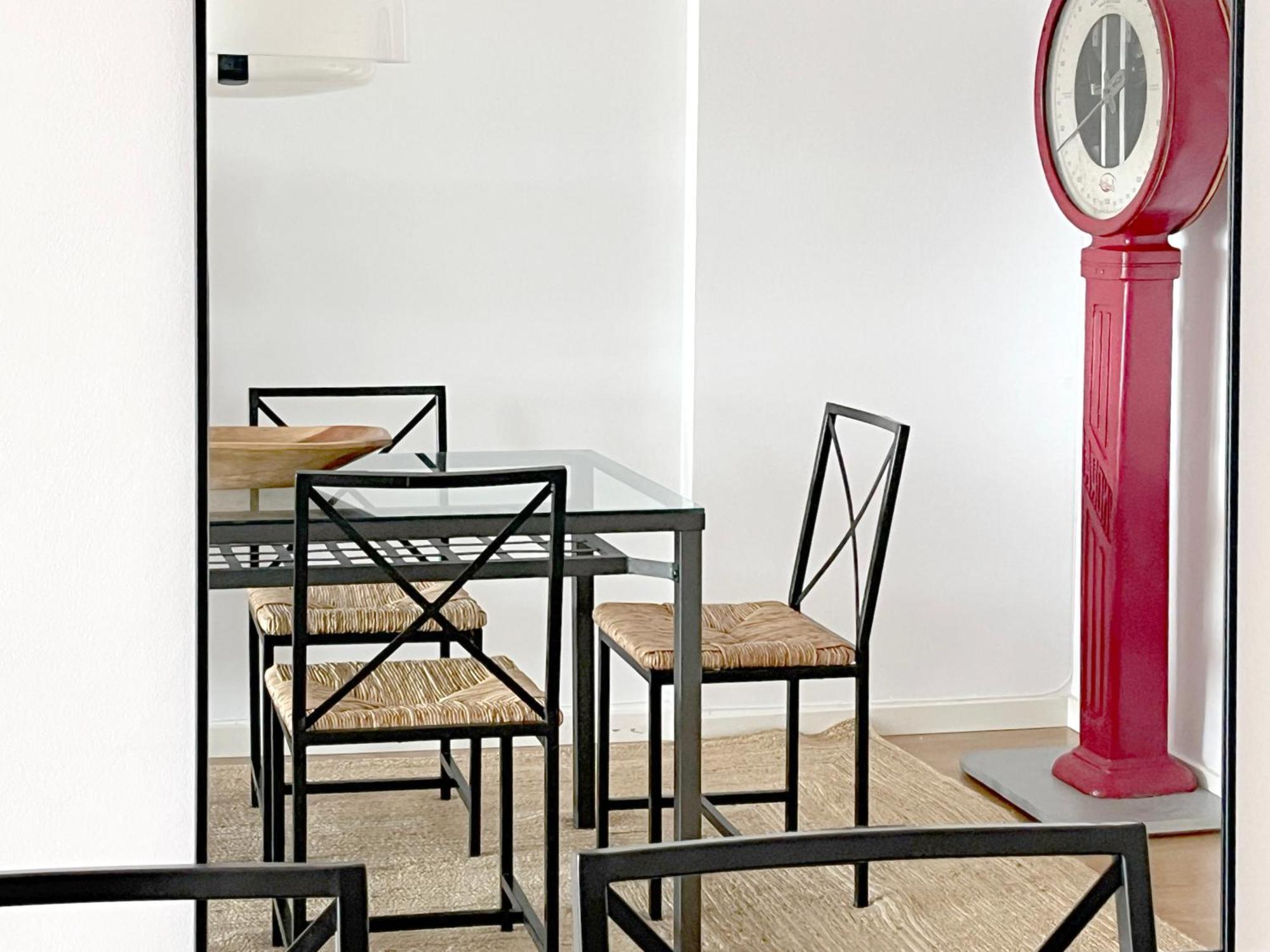 Stylish Well-Connected Beachfront Flat Валенсия Екстериор снимка
